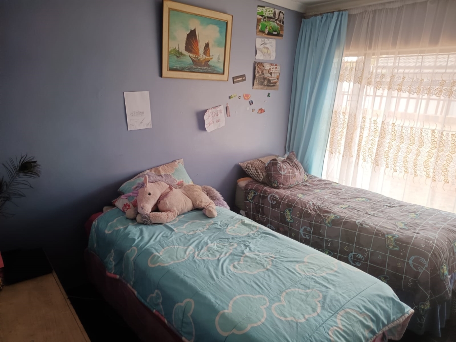 3 Bedroom Property for Sale in Lenasia South Gauteng