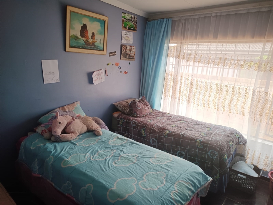 3 Bedroom Property for Sale in Lenasia South Gauteng