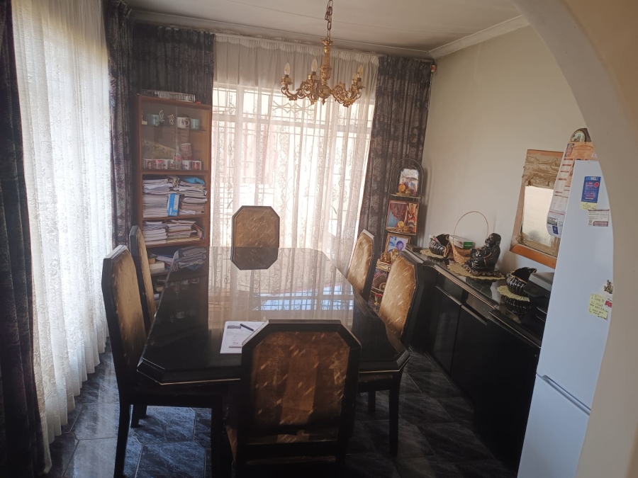 3 Bedroom Property for Sale in Lenasia South Gauteng