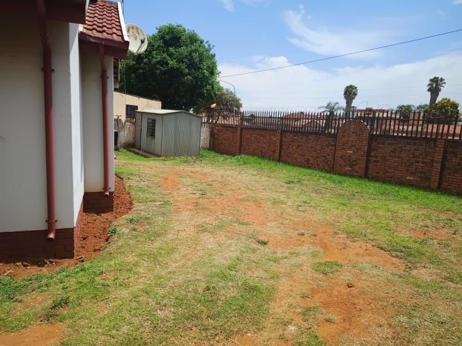 3 Bedroom Property for Sale in Lenasia South Gauteng