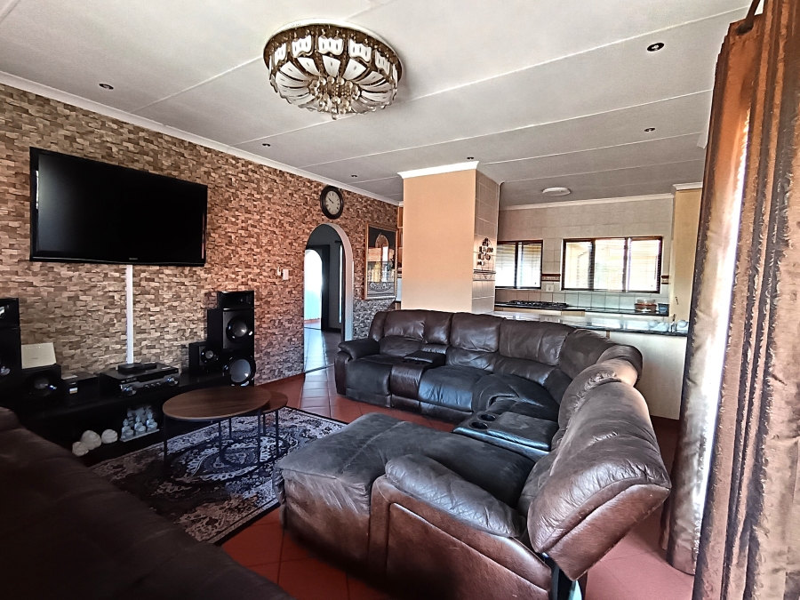 4 Bedroom Property for Sale in Dalpark Ext 1 Gauteng