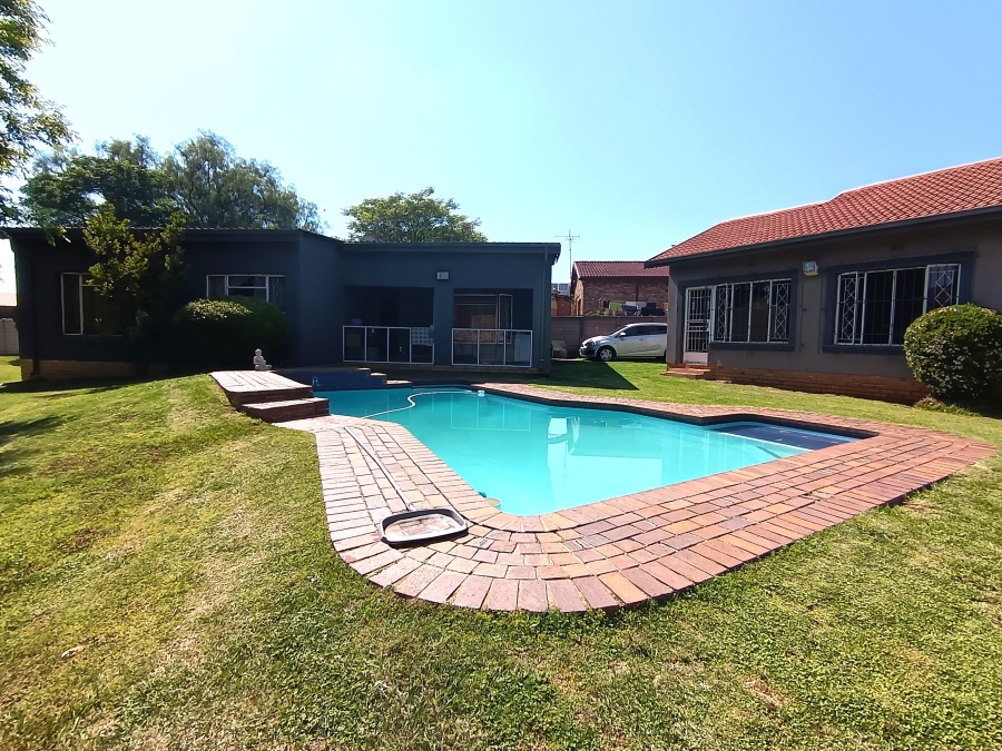 4 Bedroom Property for Sale in Dalpark Ext 1 Gauteng