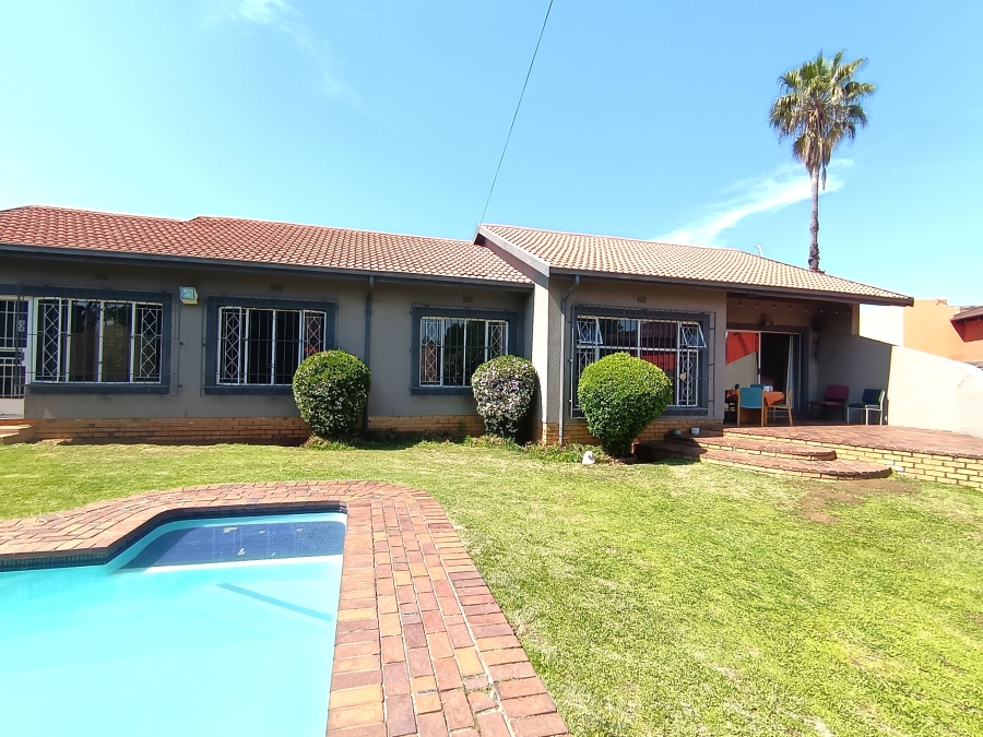 4 Bedroom Property for Sale in Dalpark Ext 1 Gauteng