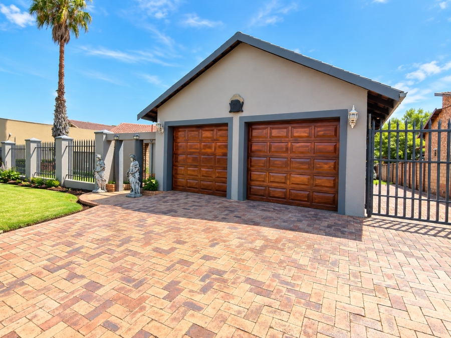 4 Bedroom Property for Sale in Dalpark Ext 1 Gauteng
