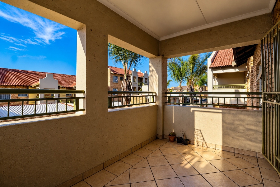 2 Bedroom Property for Sale in Raslouw A H Gauteng