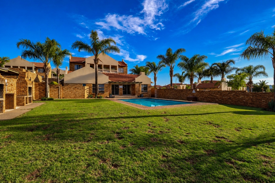 2 Bedroom Property for Sale in Raslouw A H Gauteng