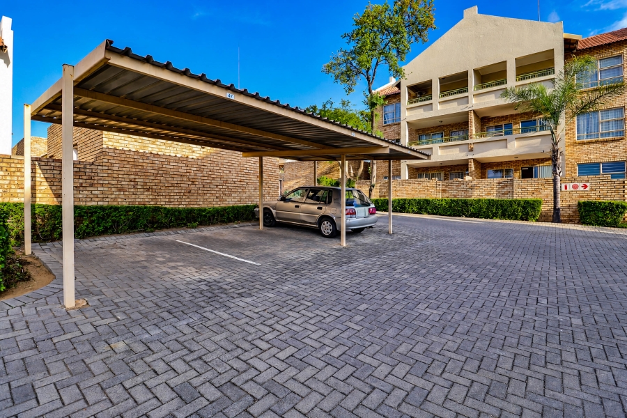 2 Bedroom Property for Sale in Raslouw A H Gauteng