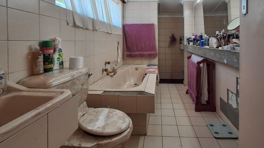 5 Bedroom Property for Sale in Lambton Gauteng