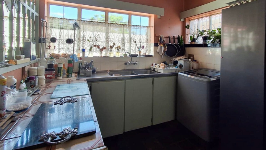5 Bedroom Property for Sale in Lambton Gauteng