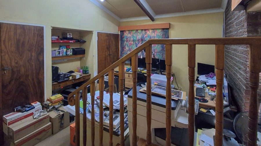 5 Bedroom Property for Sale in Lambton Gauteng