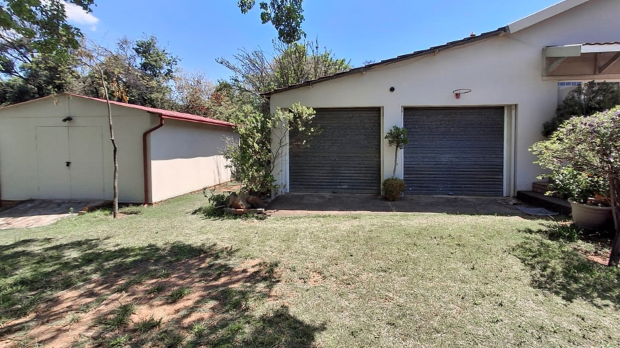 5 Bedroom Property for Sale in Lambton Gauteng