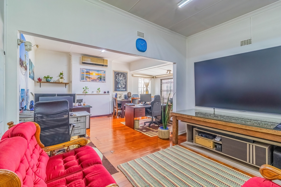 5 Bedroom Property for Sale in Kensington Gauteng