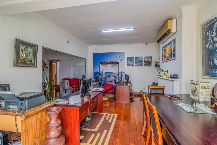 5 Bedroom Property for Sale in Kensington Gauteng