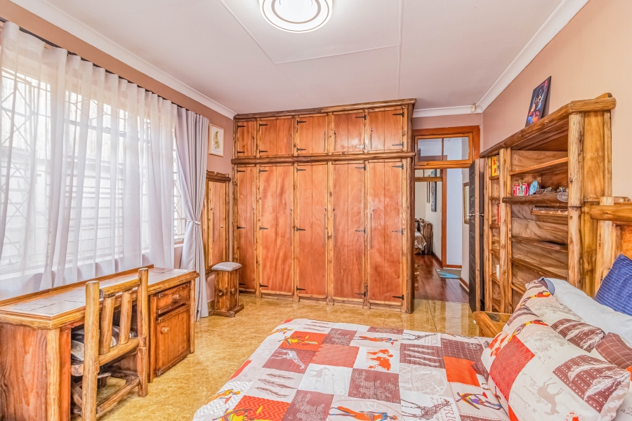 5 Bedroom Property for Sale in Kensington Gauteng