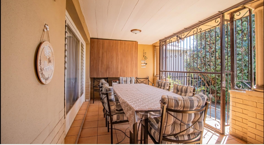 3 Bedroom Property for Sale in The Hill Gauteng