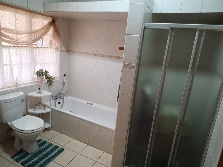 3 Bedroom Property for Sale in The Hill Gauteng