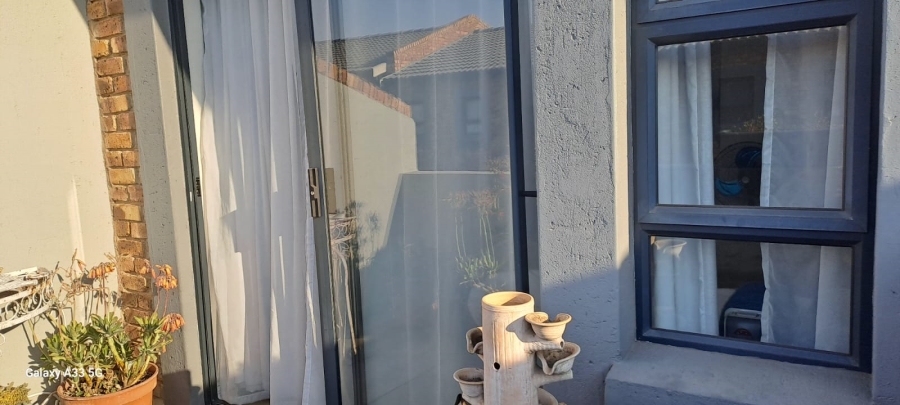 3 Bedroom Property for Sale in Denneoord Gauteng
