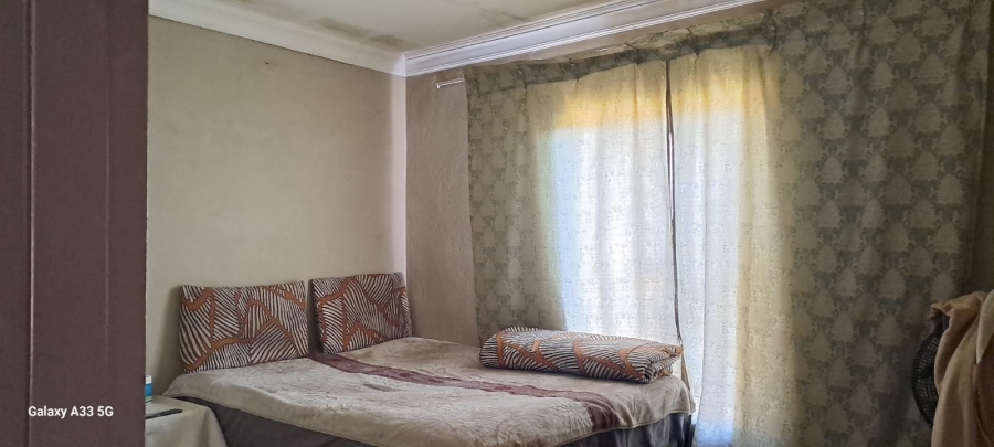 3 Bedroom Property for Sale in Denneoord Gauteng