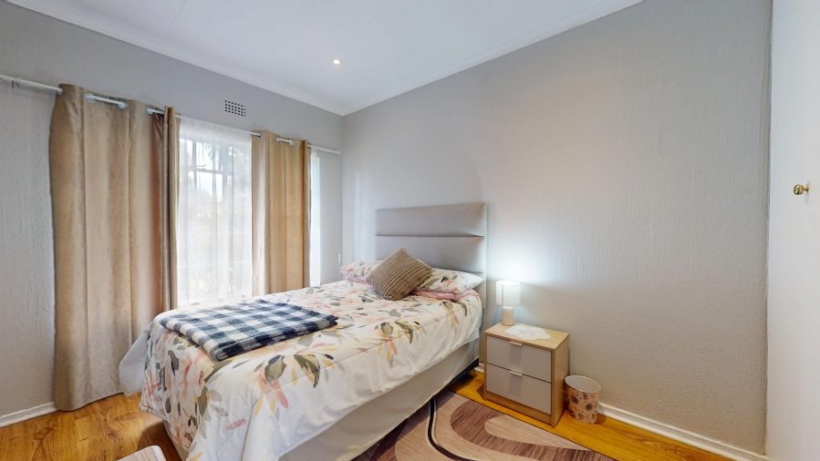 4 Bedroom Property for Sale in Glen Marais Gauteng