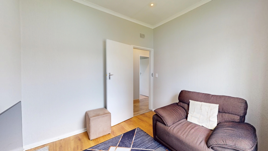 4 Bedroom Property for Sale in Glen Marais Gauteng