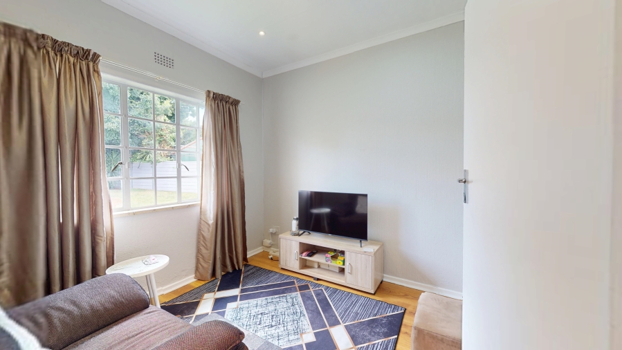4 Bedroom Property for Sale in Glen Marais Gauteng