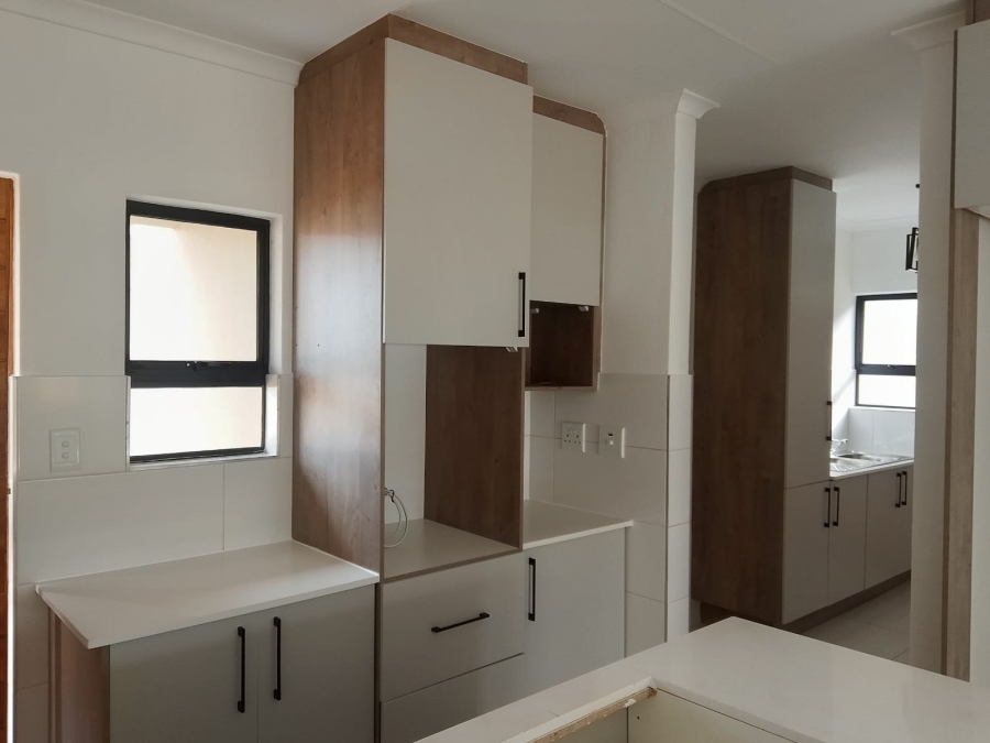 To Let 3 Bedroom Property for Rent in Heatherview Gauteng