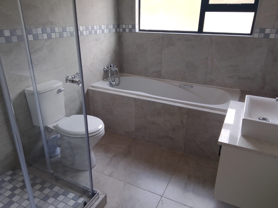 To Let 3 Bedroom Property for Rent in Heatherview Gauteng
