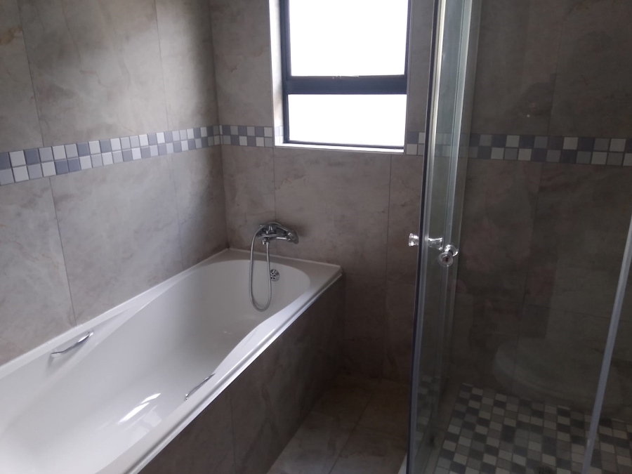 To Let 3 Bedroom Property for Rent in Heatherview Gauteng