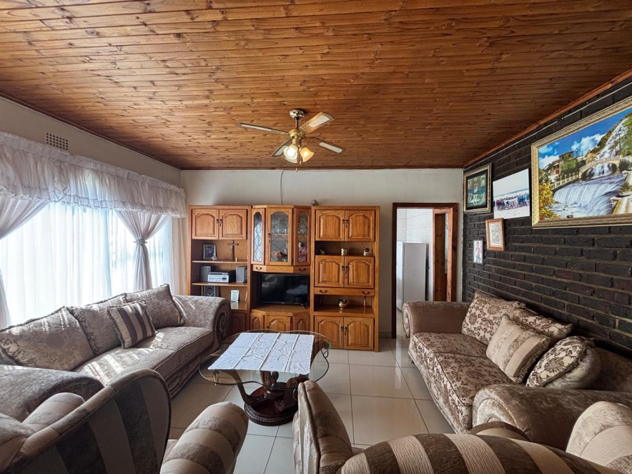 3 Bedroom Property for Sale in Bonanne Gauteng