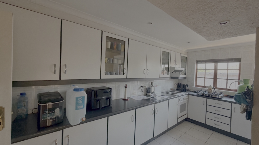 4 Bedroom Property for Sale in Kensington Gauteng