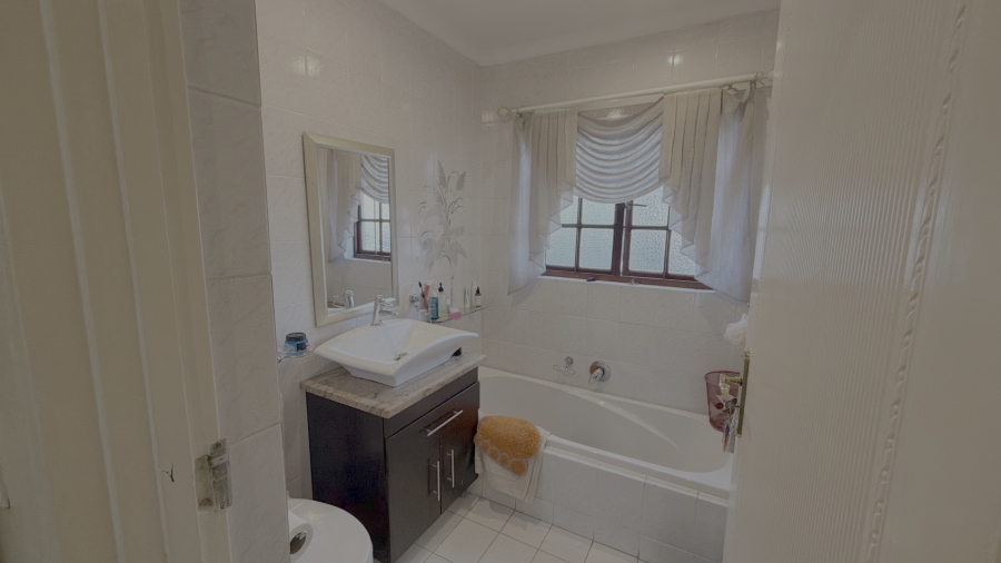 4 Bedroom Property for Sale in Kensington Gauteng