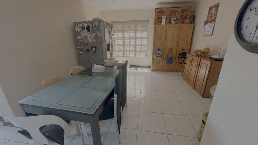 4 Bedroom Property for Sale in Kensington Gauteng