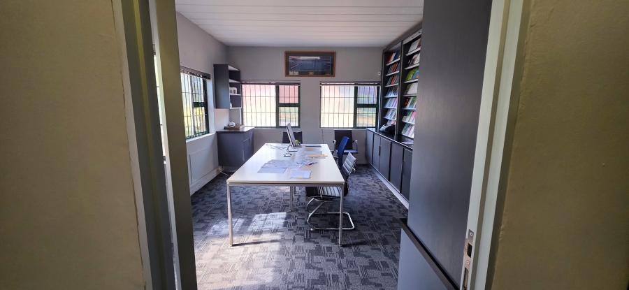 To Let Commercial Property for Rent in Kyalami Park Gauteng