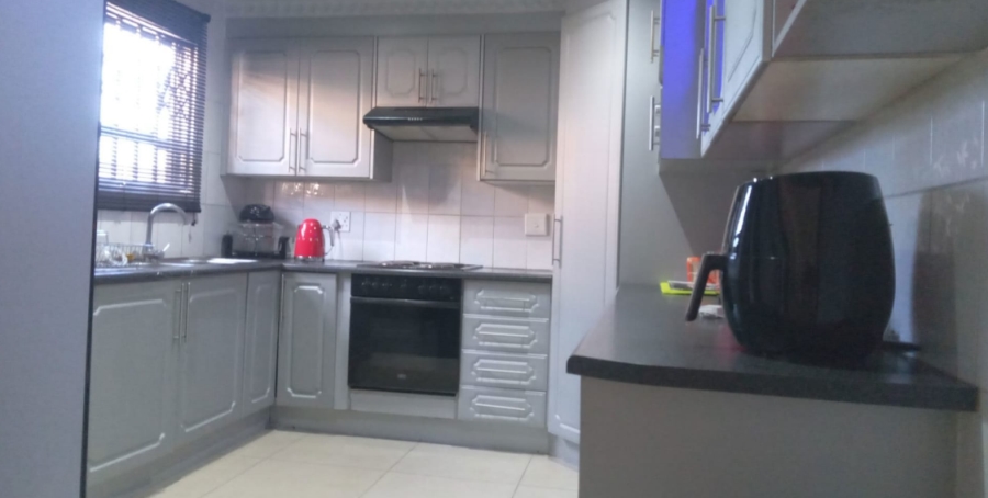 3 Bedroom Property for Sale in Siluma View Gauteng