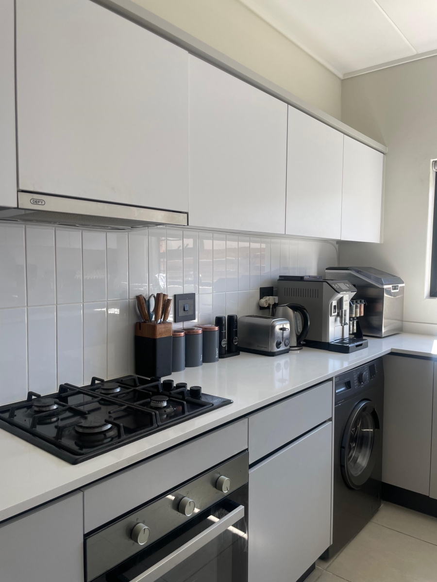 To Let 3 Bedroom Property for Rent in Linbro Park Gauteng