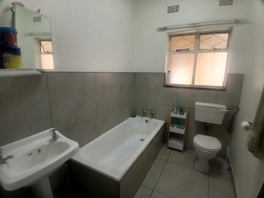 To Let 2 Bedroom Property for Rent in Chrisville Gauteng