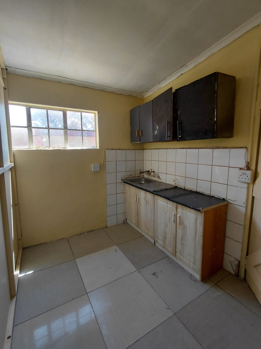 8 Bedroom Property for Sale in The Hill Gauteng