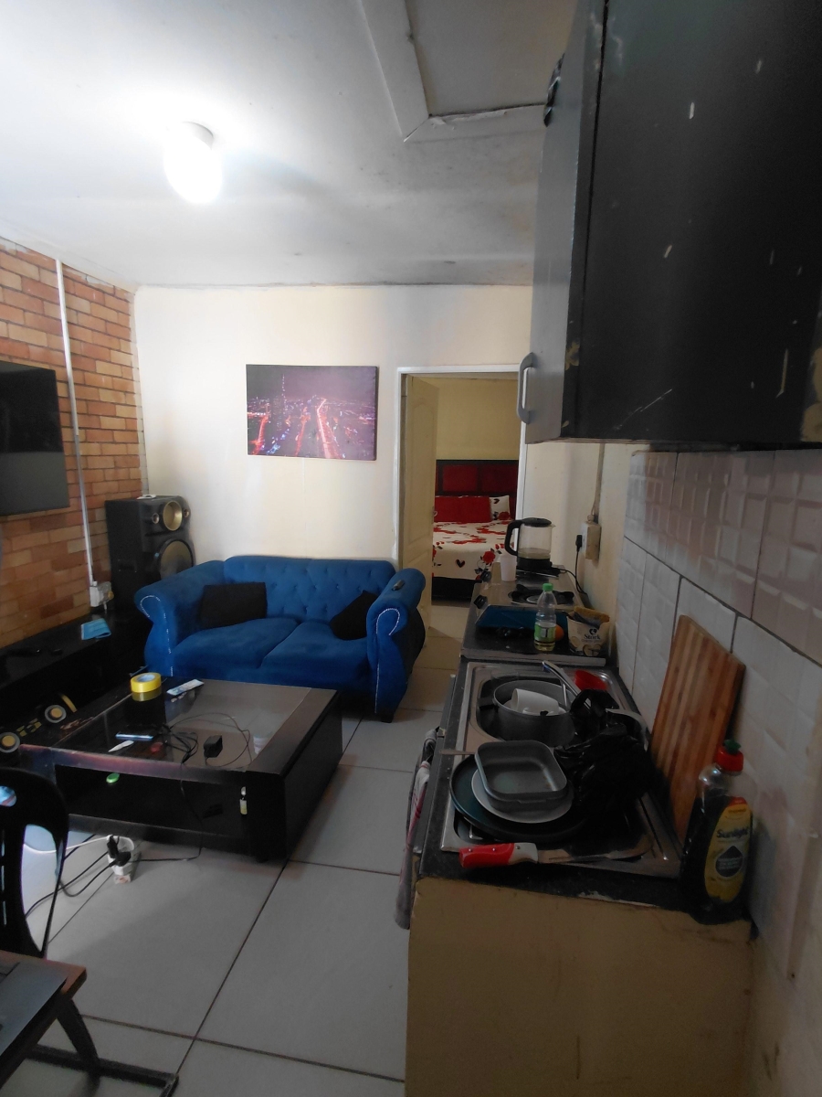 8 Bedroom Property for Sale in The Hill Gauteng