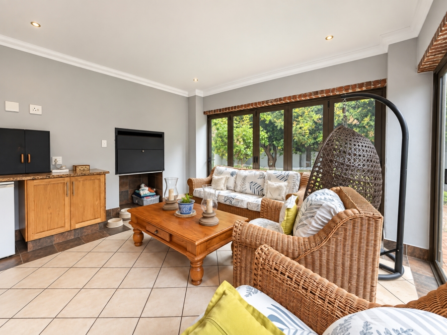5 Bedroom Property for Sale in Midstream Estate Gauteng
