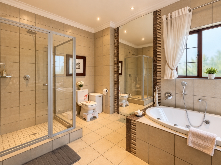 5 Bedroom Property for Sale in Midstream Estate Gauteng