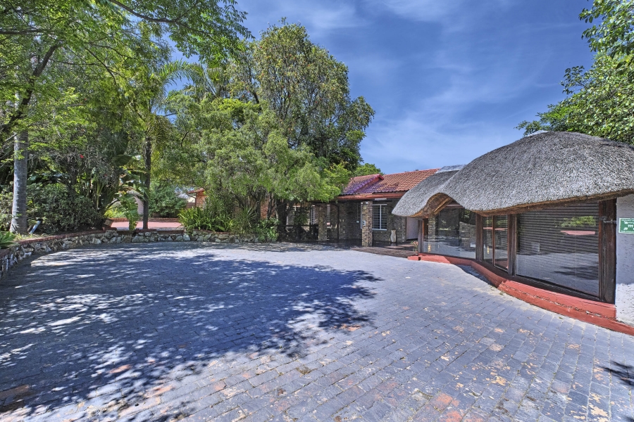 To Let 4 Bedroom Property for Rent in Halfway Gardens Gauteng