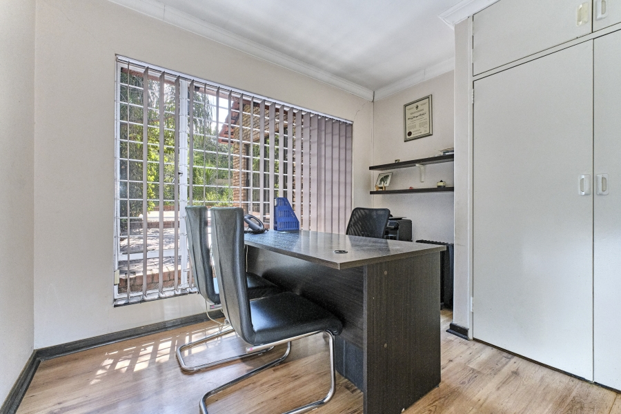 To Let 4 Bedroom Property for Rent in Halfway Gardens Gauteng