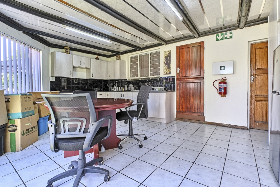 To Let 4 Bedroom Property for Rent in Halfway Gardens Gauteng