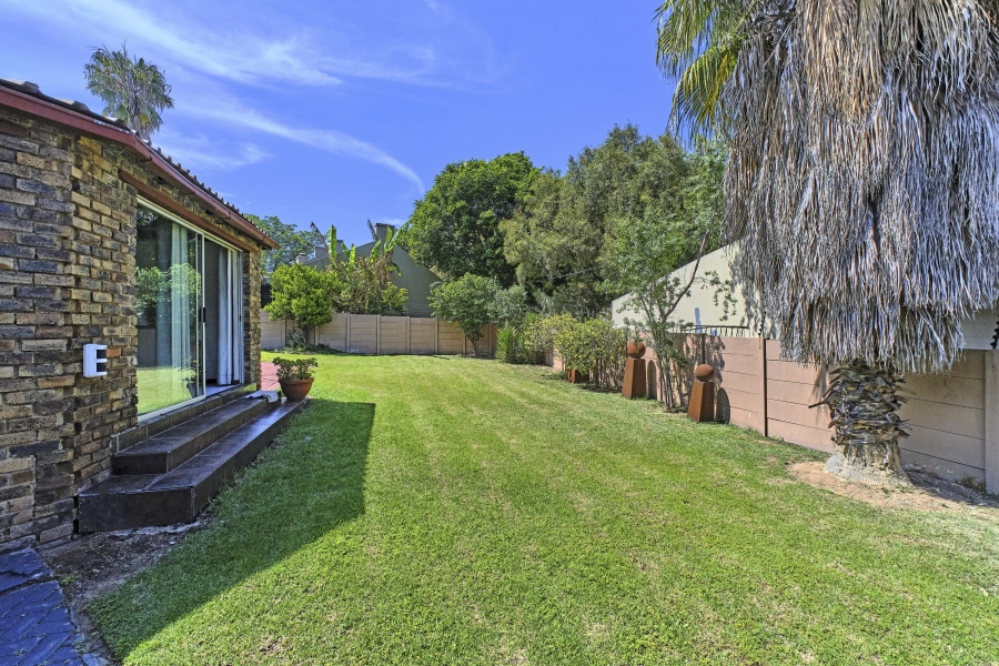 To Let 4 Bedroom Property for Rent in Halfway Gardens Gauteng