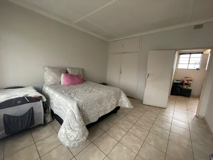 1 Bedroom Property for Sale in Lambton Gauteng