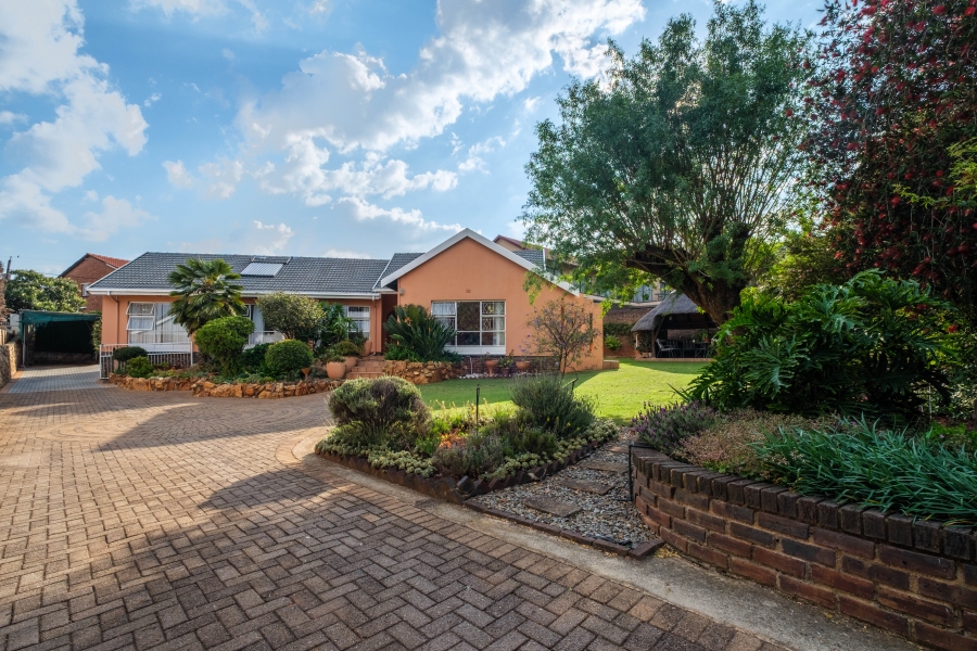 3 Bedroom Property for Sale in Bergbron Gauteng