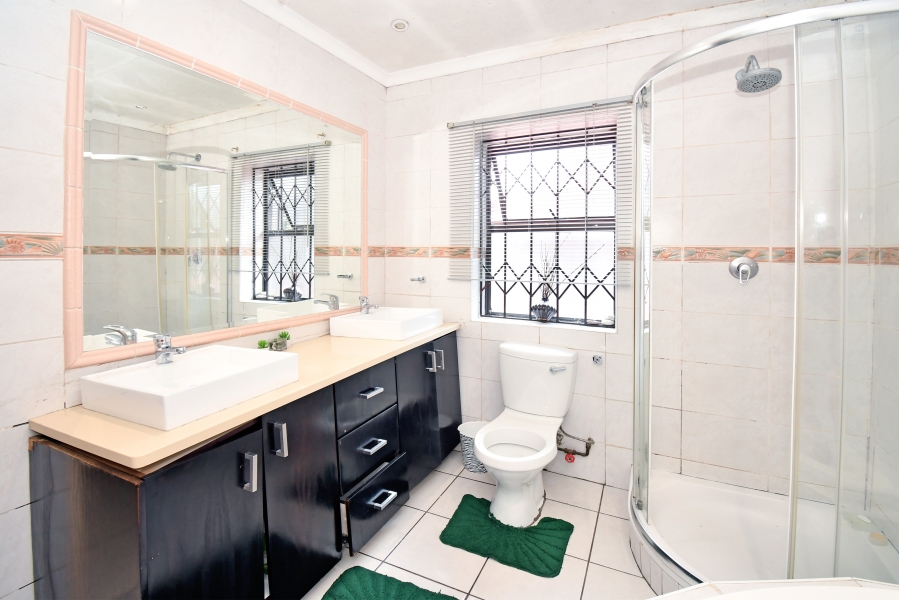 4 Bedroom Property for Sale in Oriel Gauteng