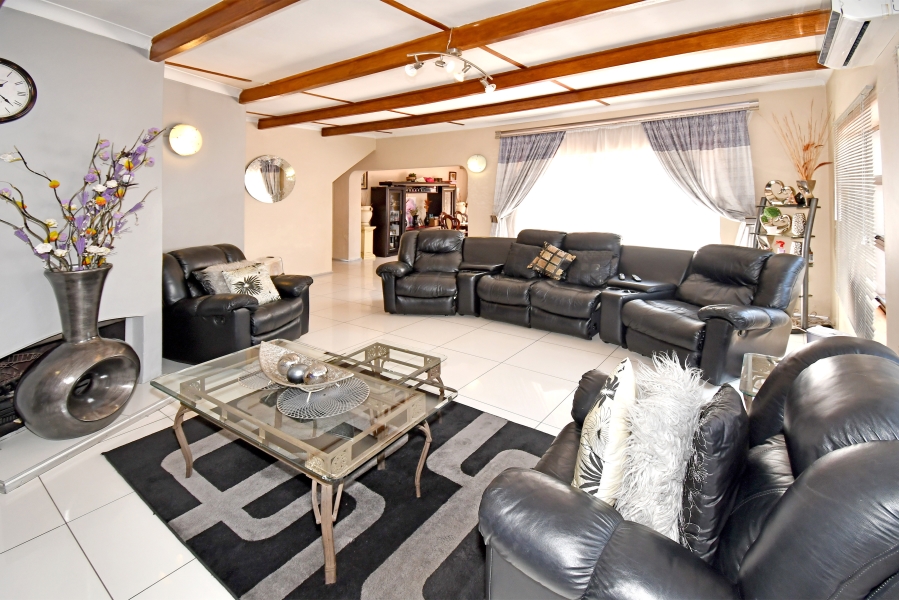 4 Bedroom Property for Sale in Oriel Gauteng
