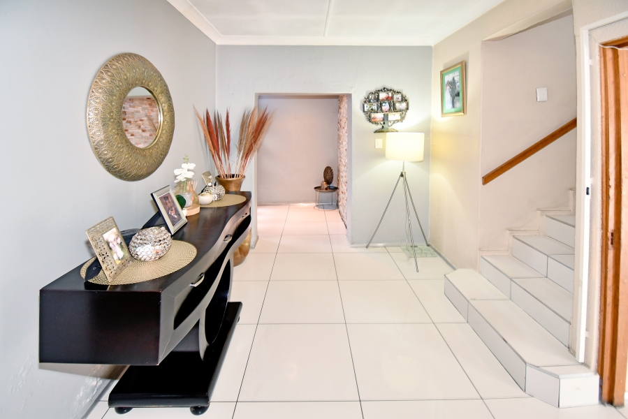 4 Bedroom Property for Sale in Oriel Gauteng