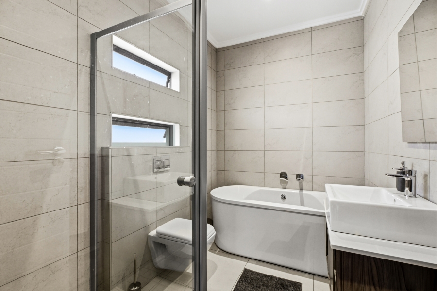 3 Bedroom Property for Sale in Petervale Gauteng